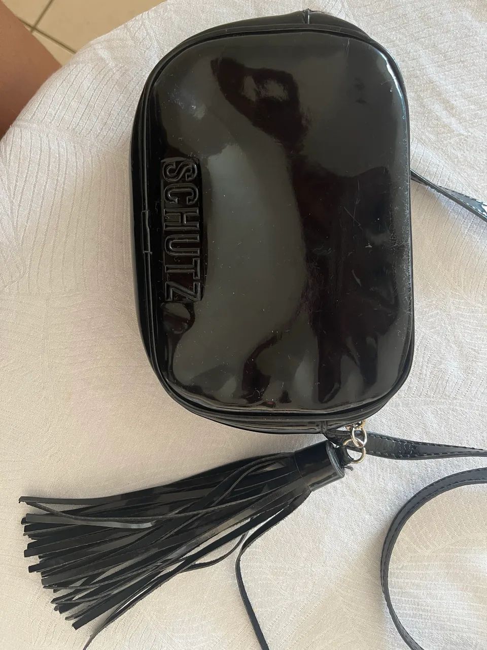 Bolsa Schütz com Marcas de Uso  - Foto 2