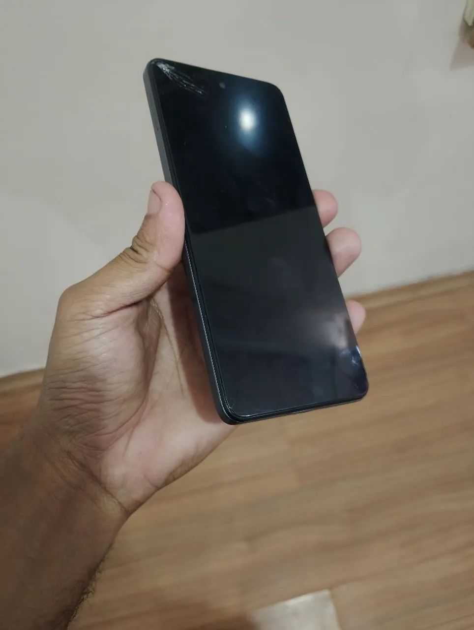 Moto e 22 com a tela quebrada mais funciona perfeitamente  - Foto 2