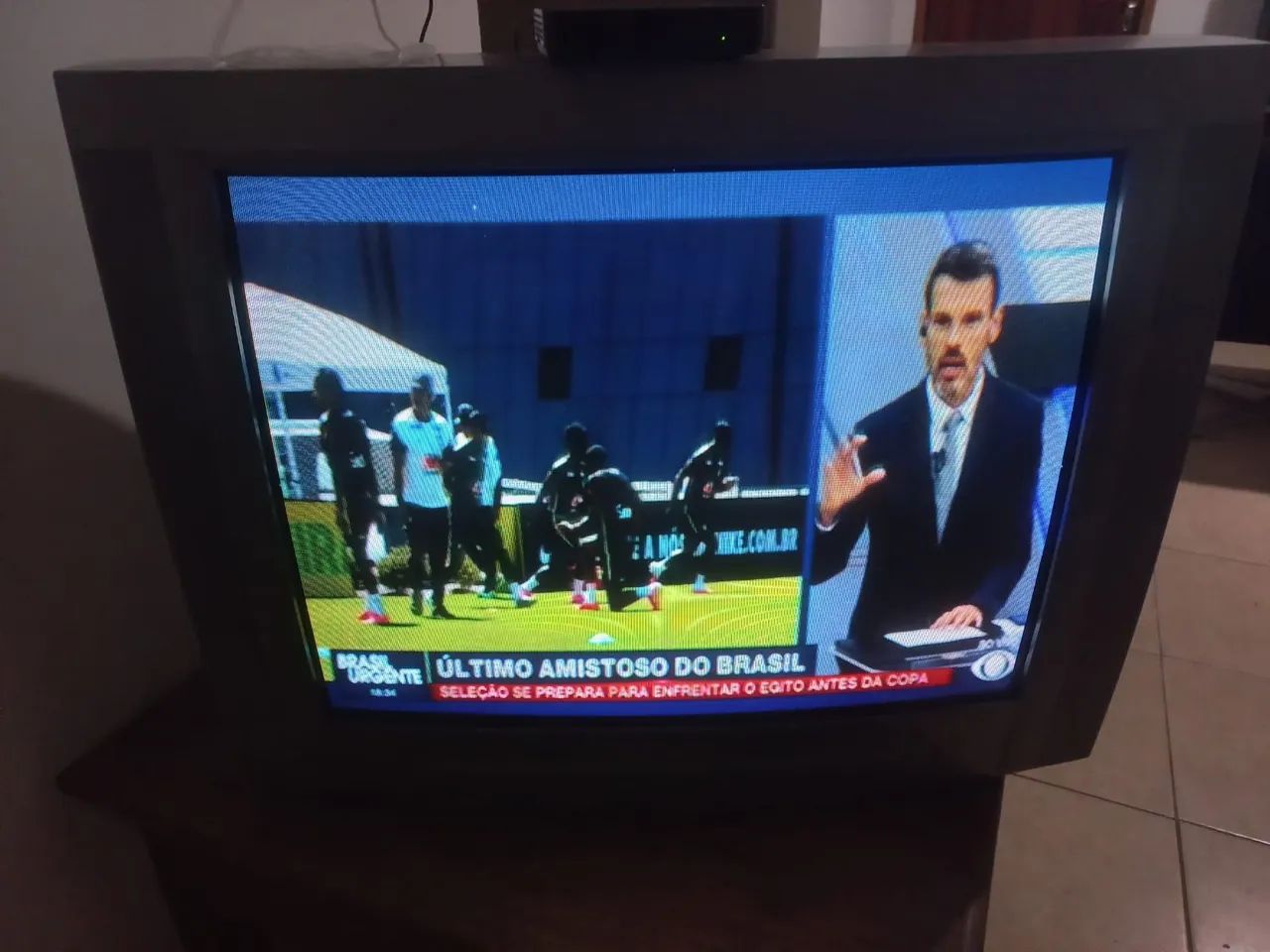 TV de tubo Philips 29 polegadas
