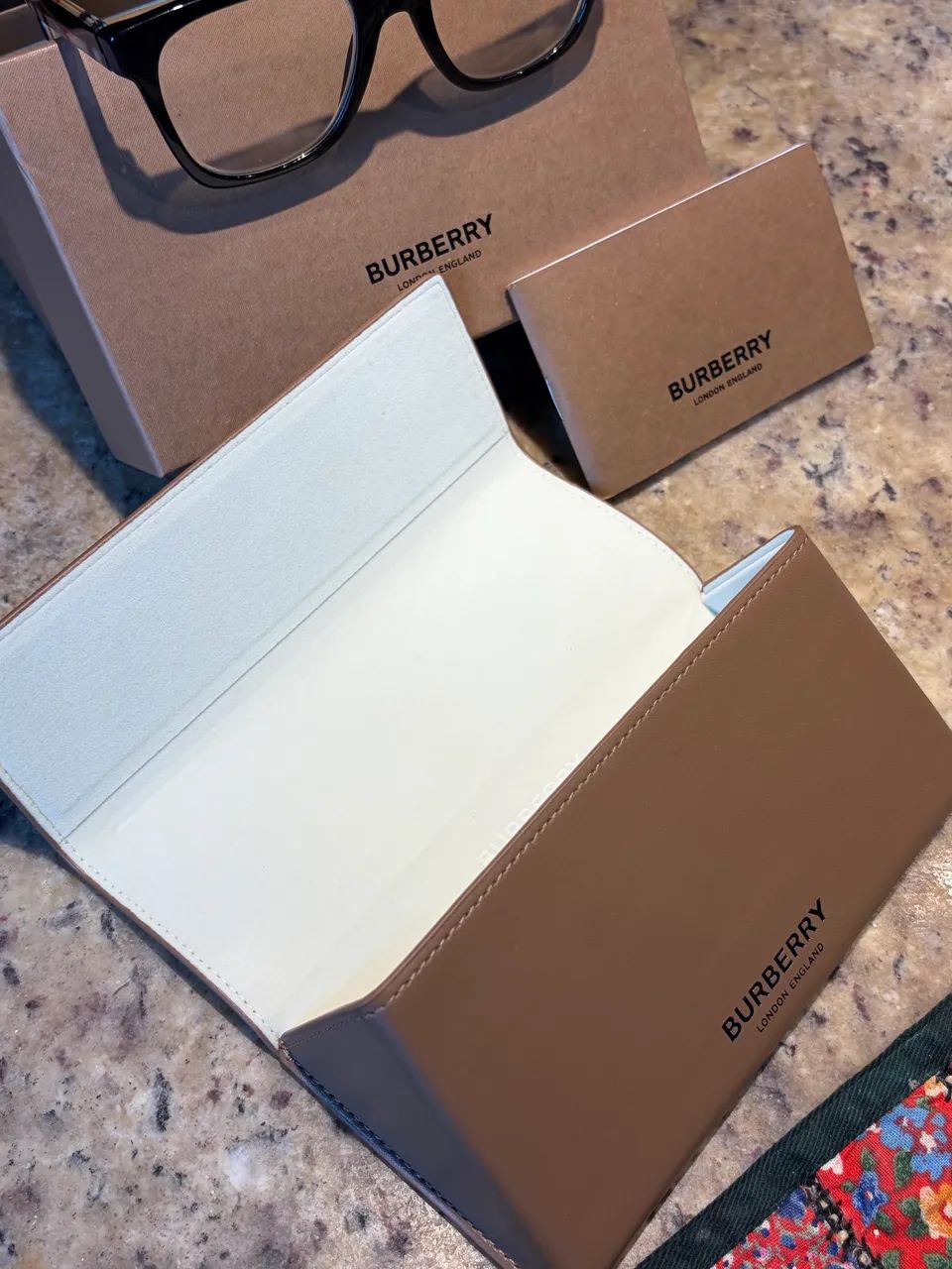 Óculos Burberry Novo - Foto 5