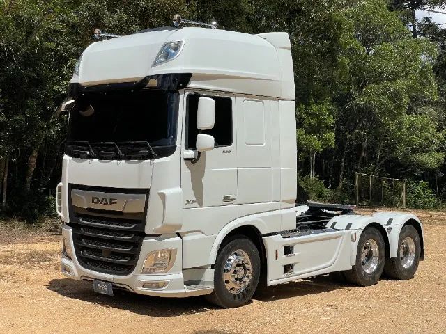 DAF XF 530 6X4 ANO 2024 TETO ALTO COM 303 MIL KM - SUSPENSÃO A AR NA DIANTEIRA - PRONTO PA