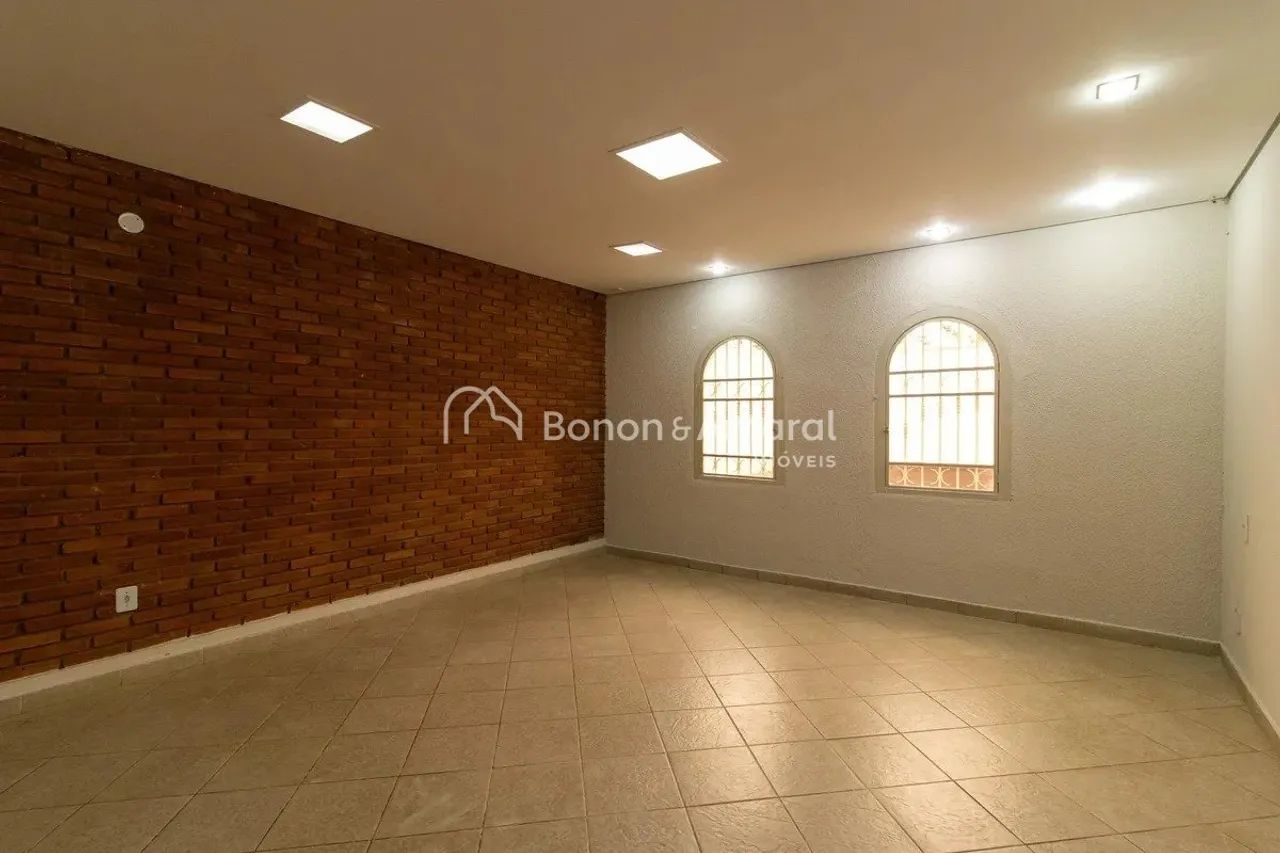 Casa para alugar com 180m², 4 quartos e 4 vagas