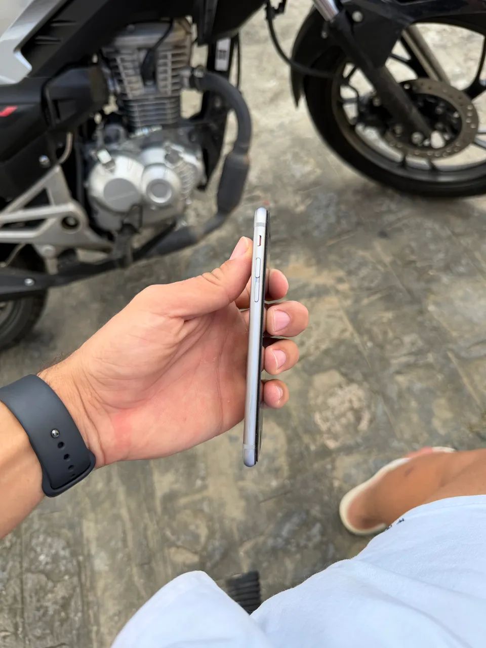 Vendo iPhone 6 s zerado 100 % de bateria 32 tb - Foto 5