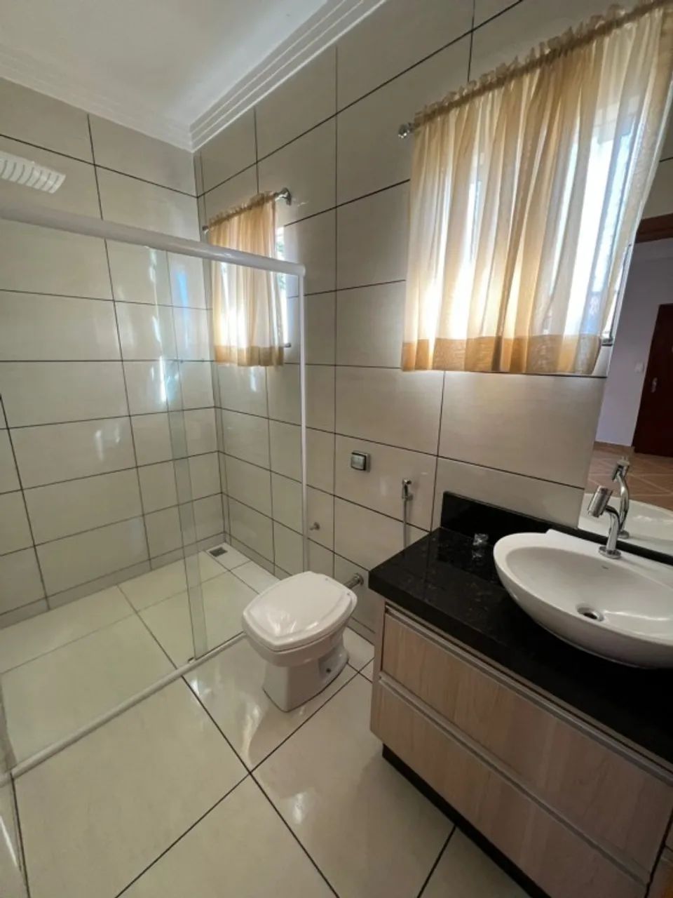 Casa para alugar em Maringá no Parque Residencial Eldorado com 3 quartos, edícula com 2 su - Foto 4