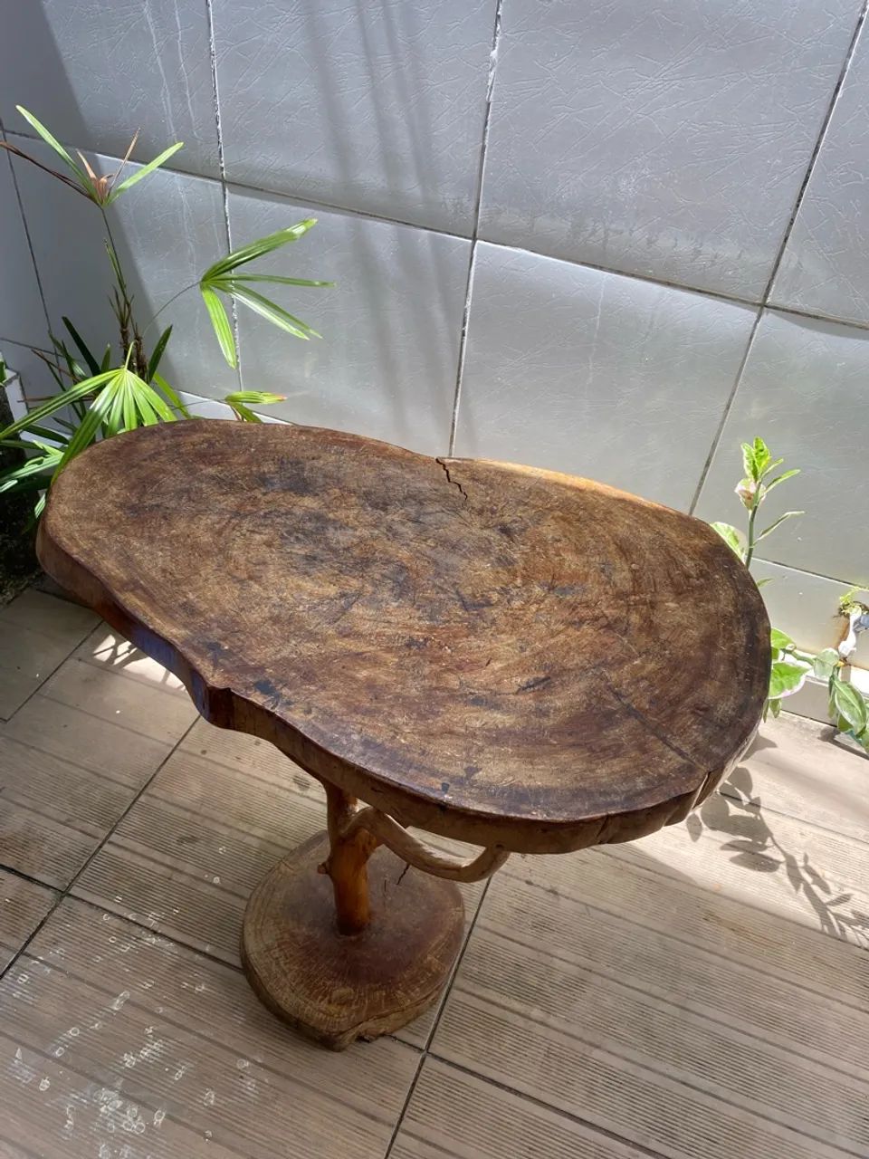 Mesa decorativa rústica em madeira natural - Foto 2