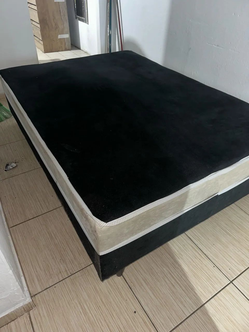 Cama Box Semi-nova