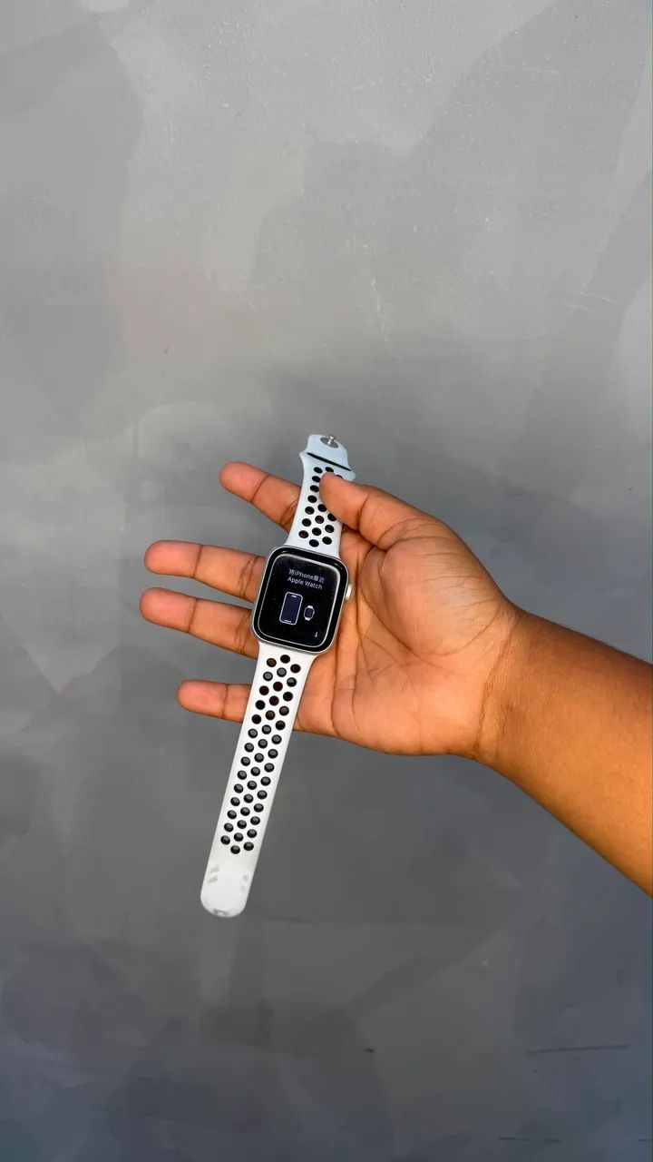 Vendo um Apple Watch SE 44mm - Foto 5