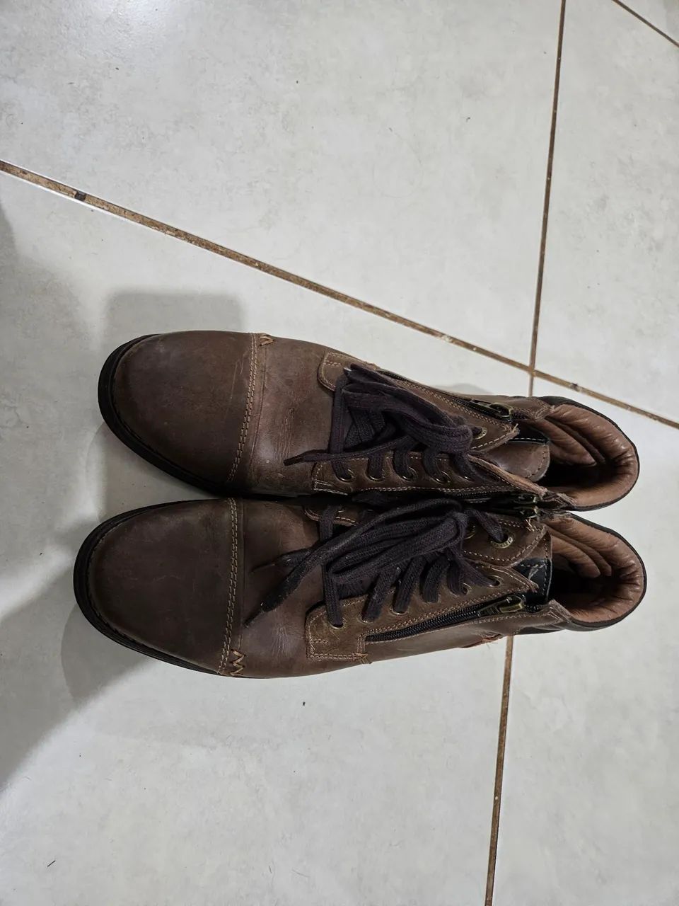 Bota marrom tamanho 39/40 - Foto 4