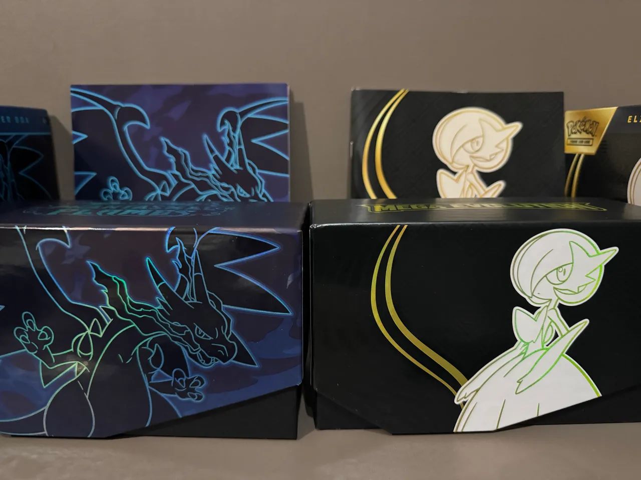 ETB Mega Charizard X e ETB Mega Gardevoir456501861413048323