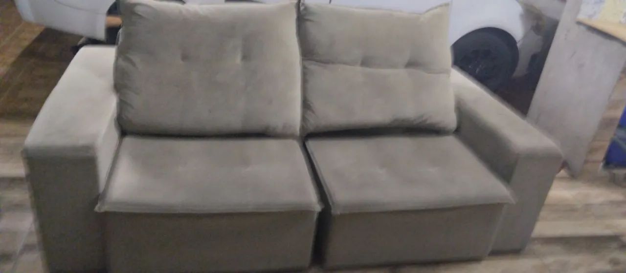 lindo sofá retrátil 