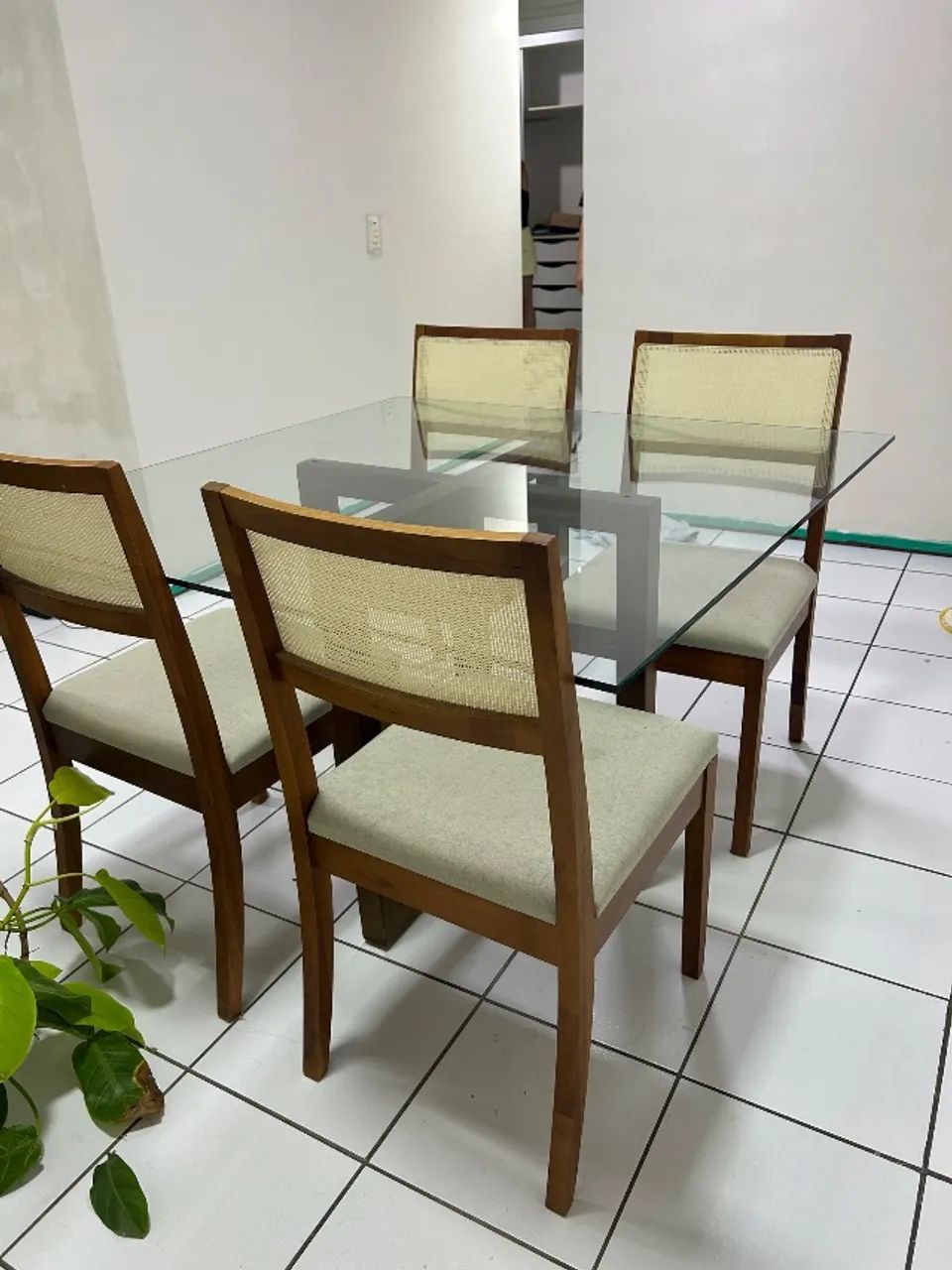 Mesa de jantar com 4 cadeiras  - Foto 2