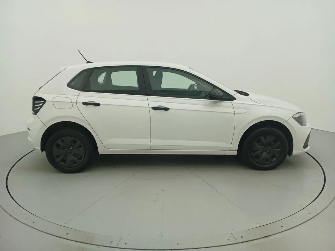 Volkswagen Polo Track 1.0 Flex 12V 5p, foto 6 de 18