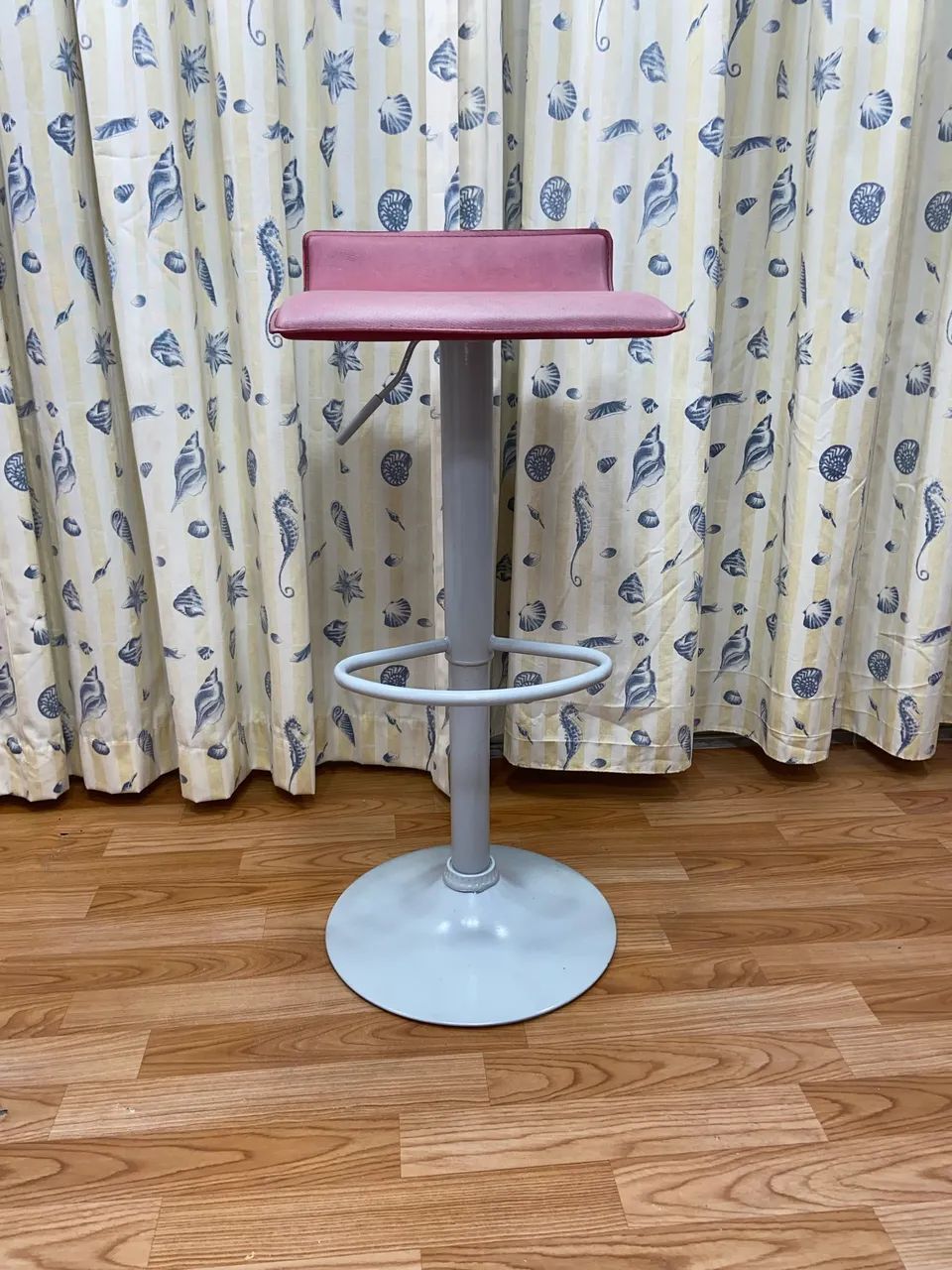 Banqueta com regulagem de altura - Foto 4