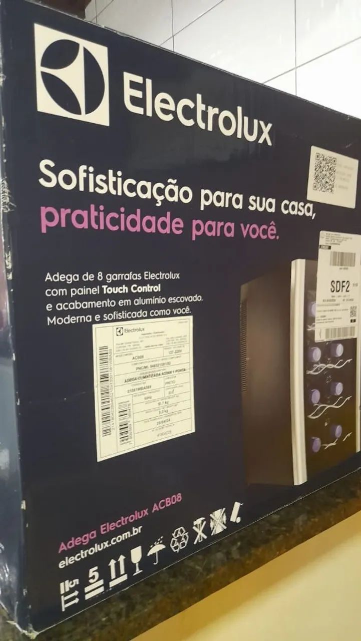 Adega de vinho Electrolux nova sem uso  - Foto 2