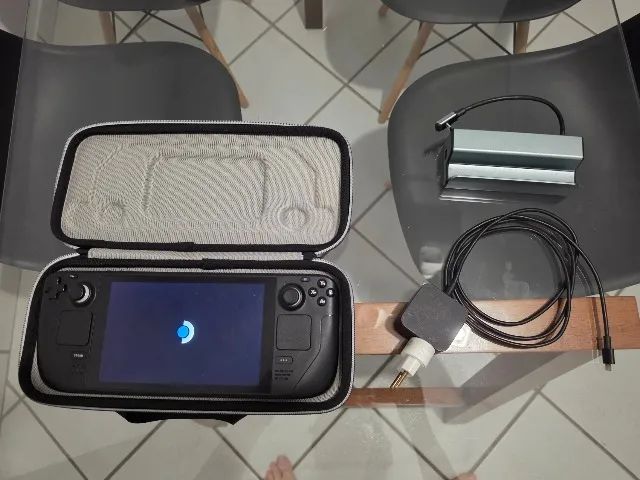 Steam Deck 512Gb + Cartão MicroSD 512Gb + Dock todos em perfeito estado - Foto 2