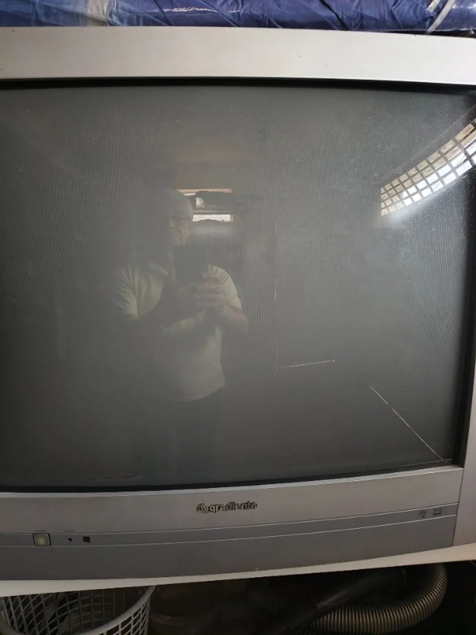 TV Gradiente 29 polegadas 