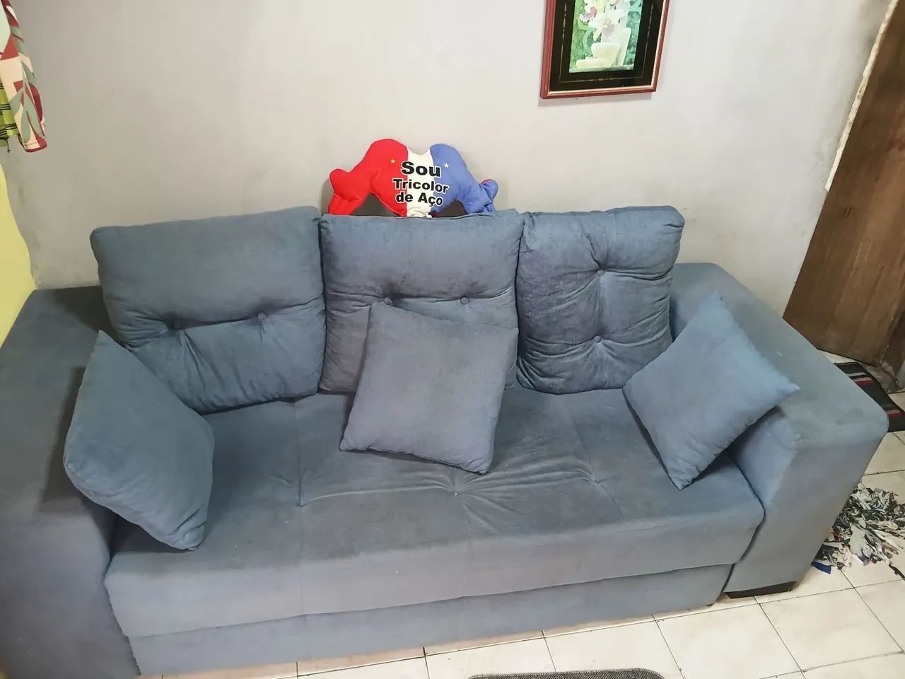 Verdo sofa with three seats and an armchair in excellent condition.463757525385881605
