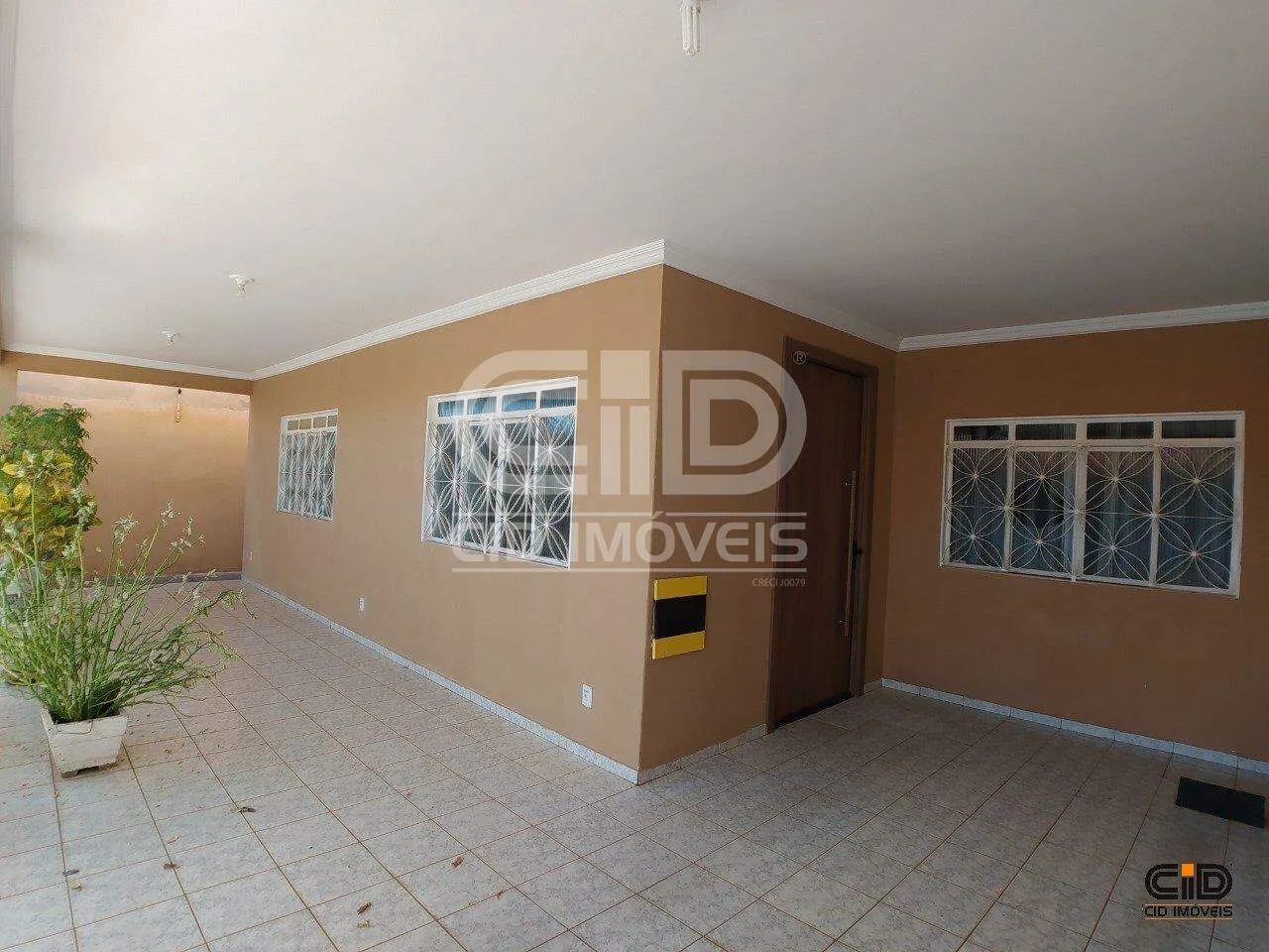 Casa com 3 Quartos no CPA IV - Foto 2