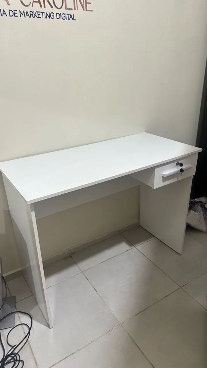 Escrivaninha para escritório 
