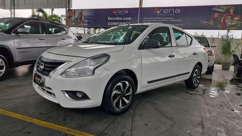 Nissan Versa 2021