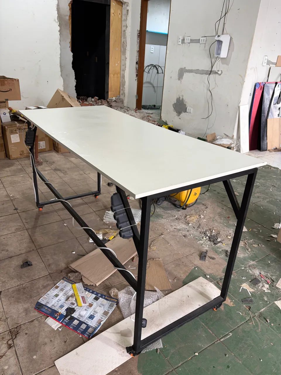 Mesa com rodinhas 1,60x71cm - Foto 2