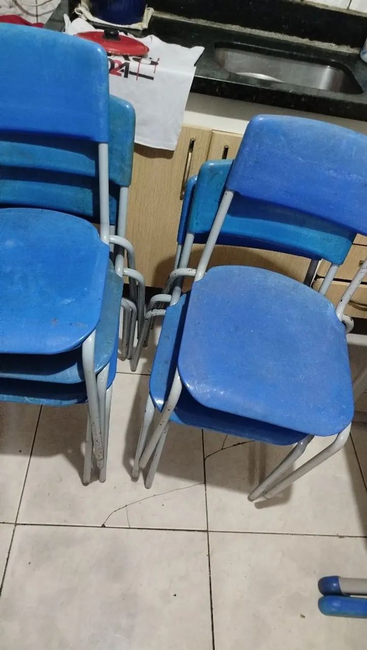 Mesas e cadeiras boa