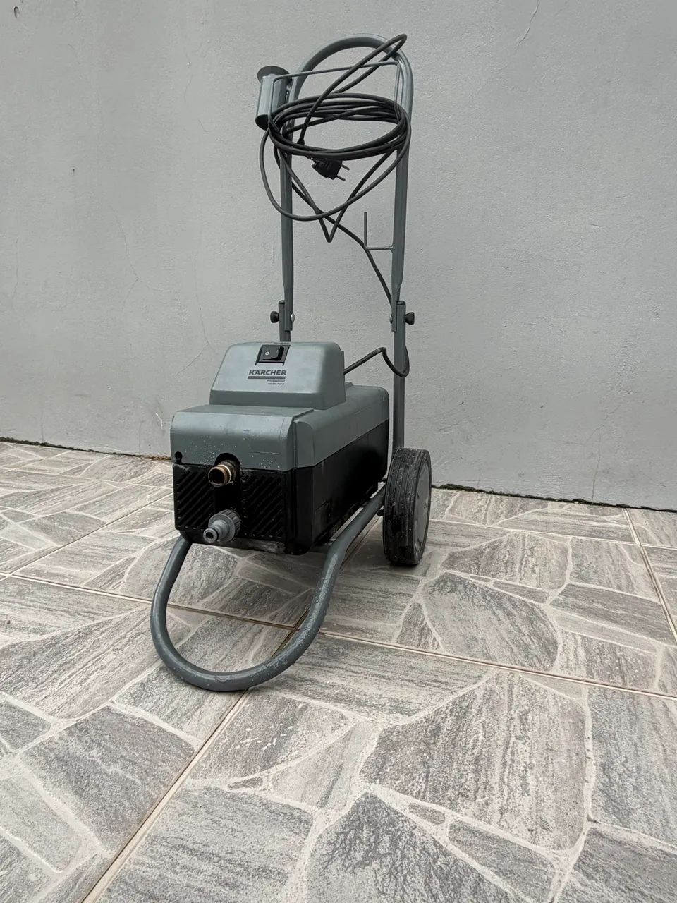 Lavadora Alta pressão Karcher HD 585 - Foto 3