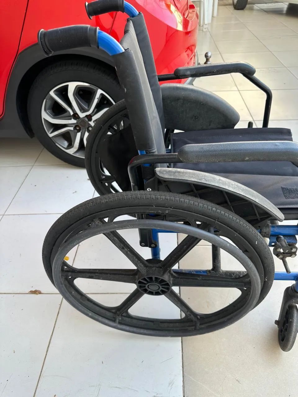 Cadeira de rodas  - Foto 3