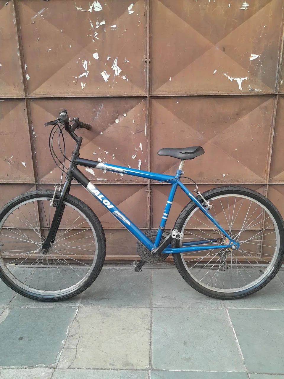 Bicicleta aro 26 com marchas