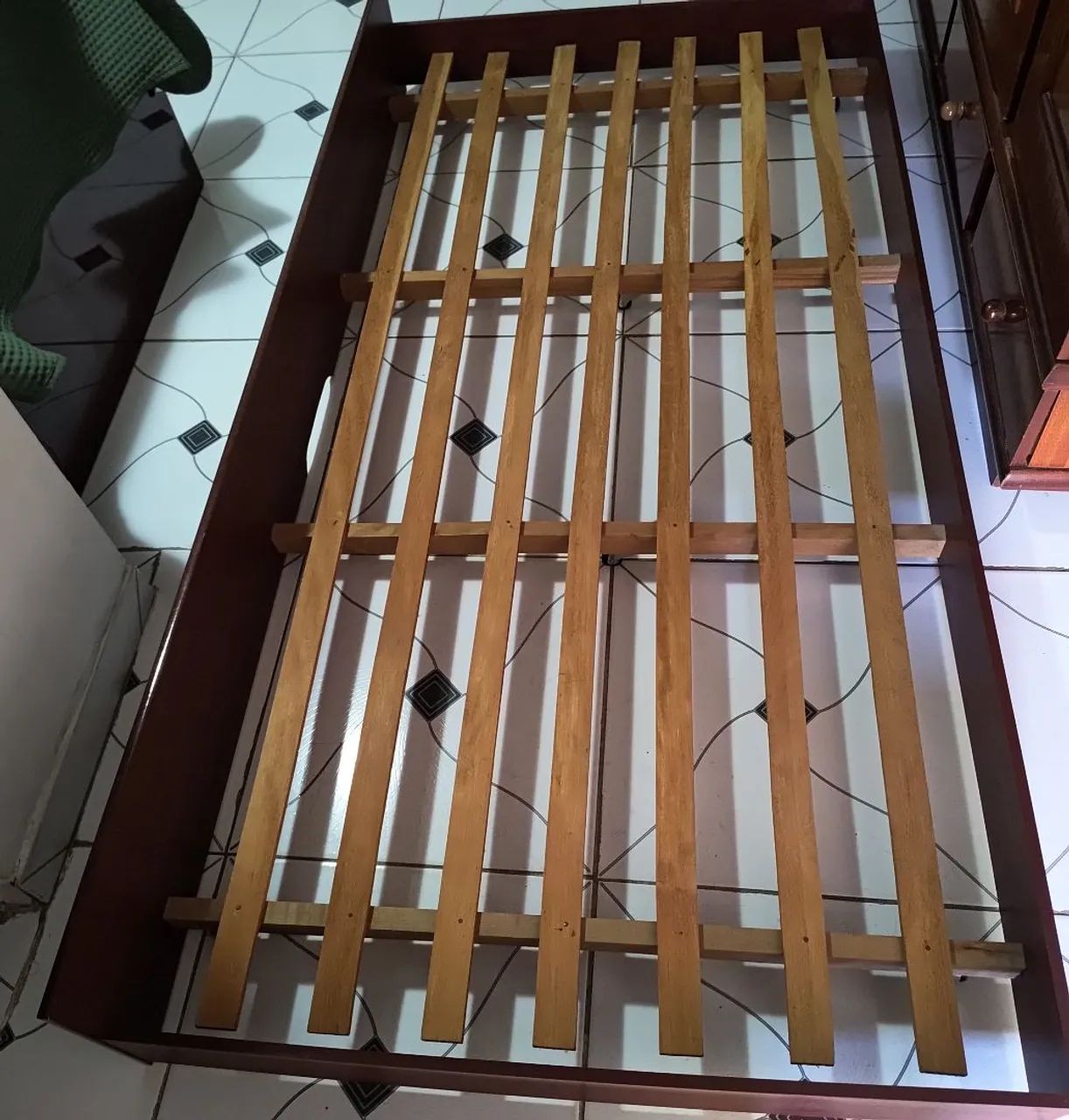 Cama Auxiliar solteiro para colchão 1,88x88