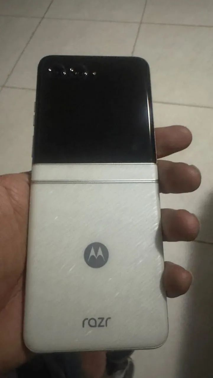 Motorola razr 60 com garantia - Foto 4