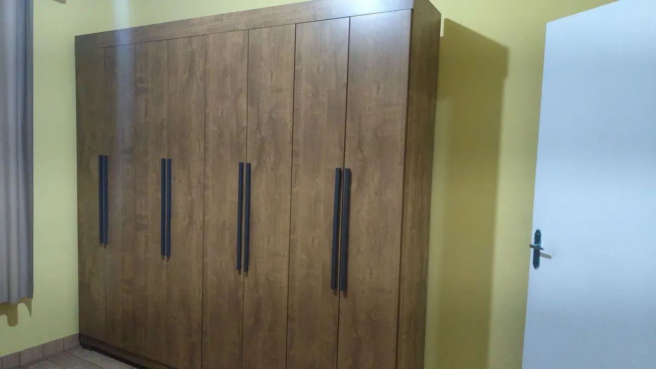 Guarda roupa casal de madeira  - Foto 2