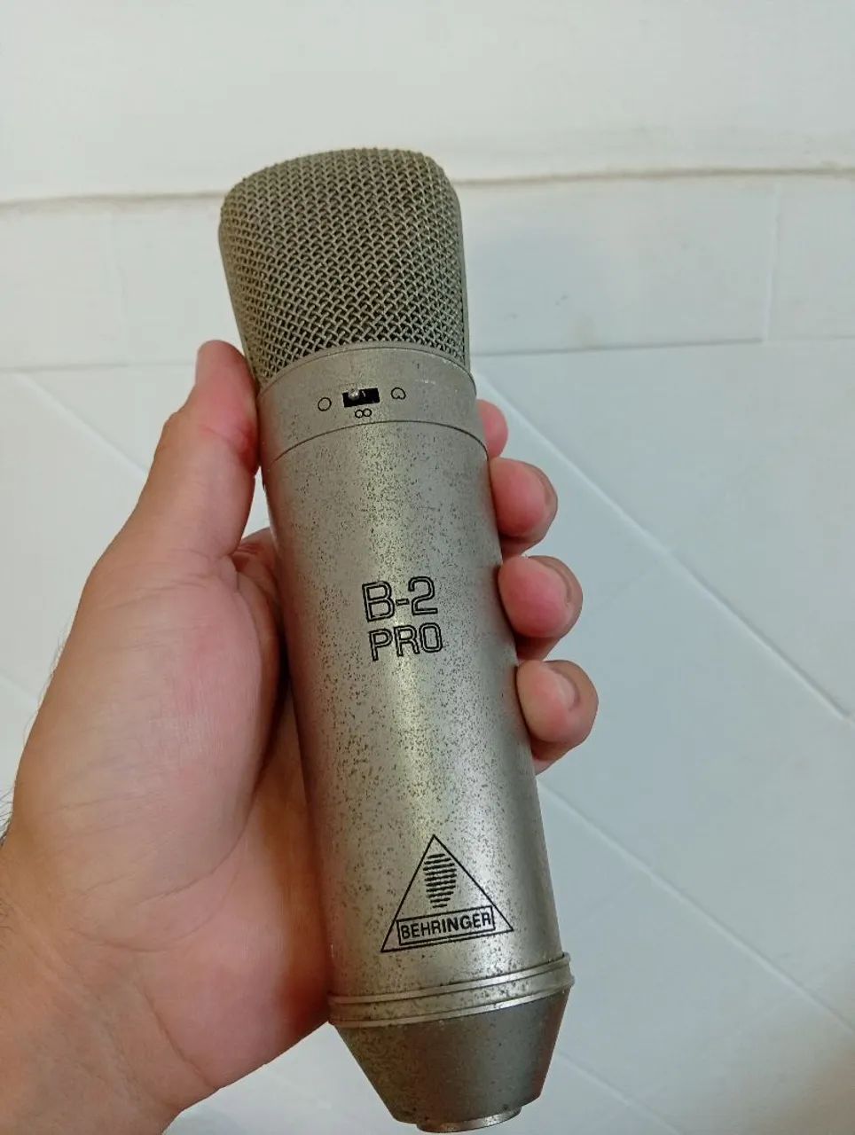 microfone condensador de estúdio Behringer B-2 PRO - Foto 2