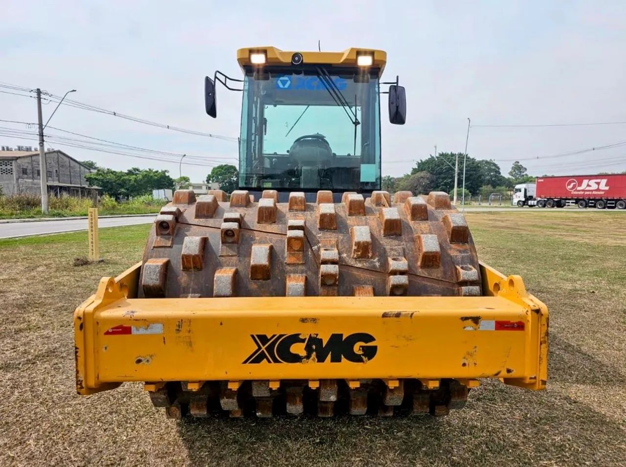 Rolo Compactador XCMG XS123 PDBR ano 2020 com 2.500 horas, Pata / Liso, em São Paulo  - Foto 3