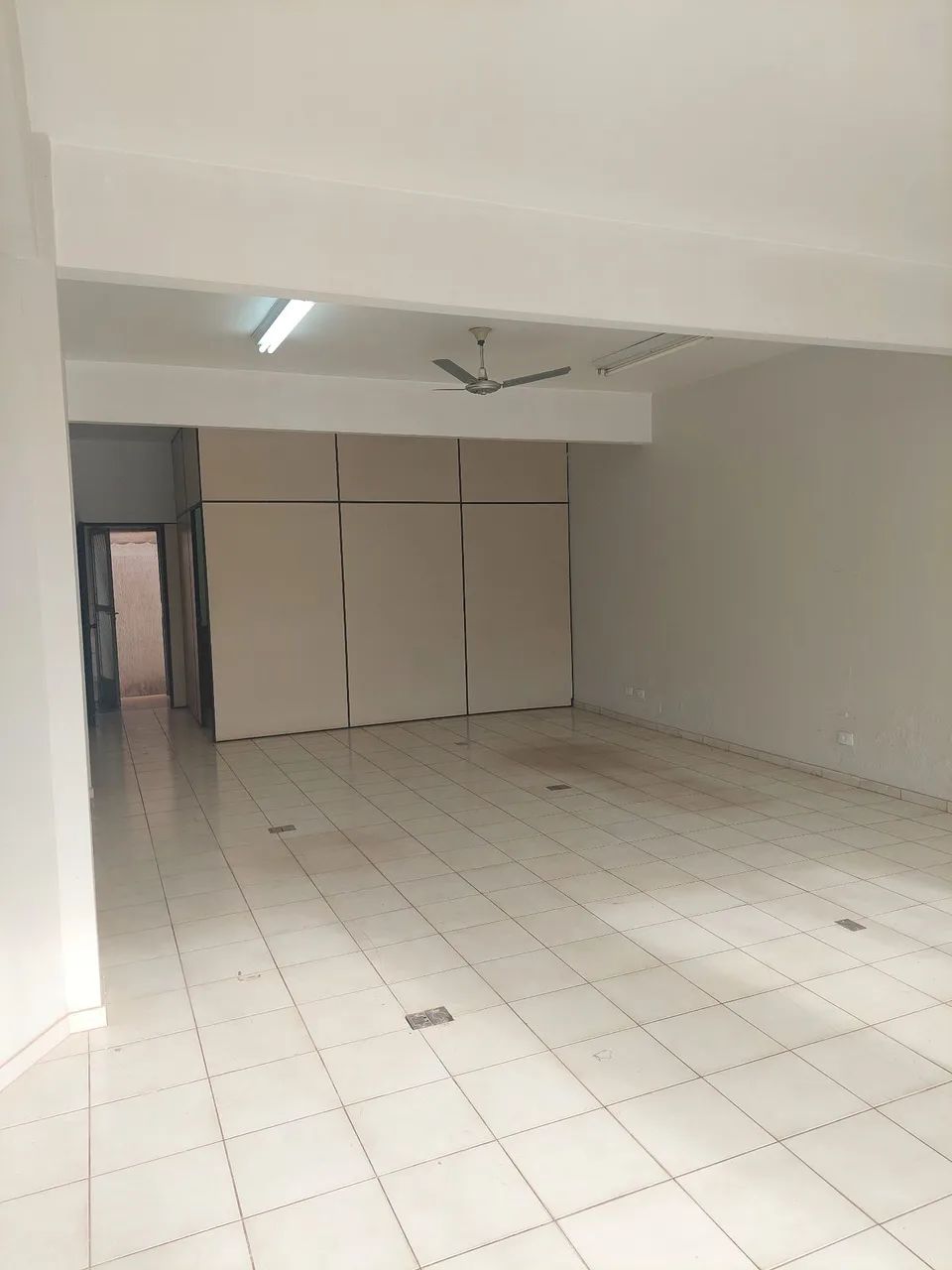 ALUGO - SALA COMERCIAL  2 mil - Foto 2