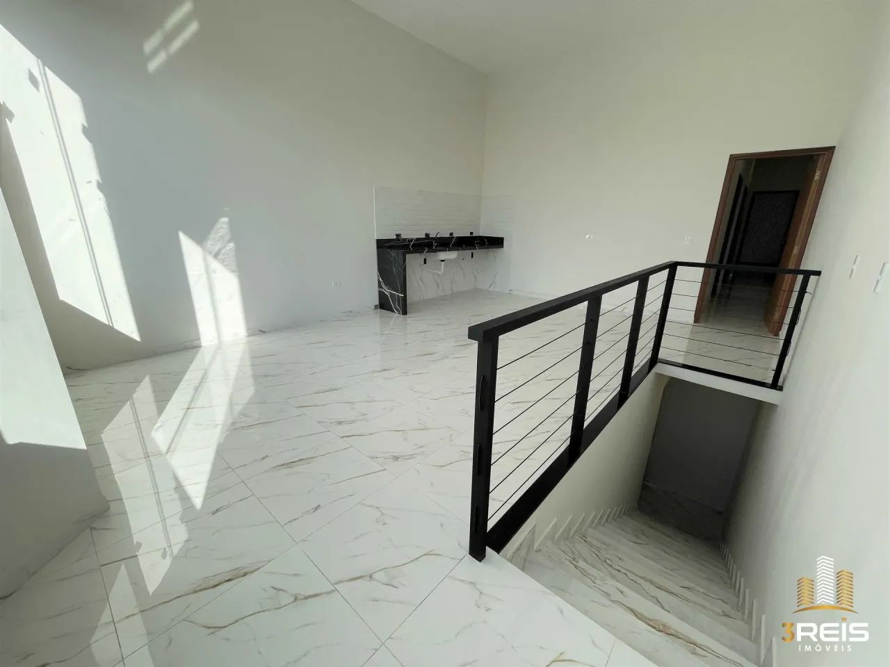 SOBRADO MODERNO E RECÉM CONSTRUÍDO EM SOCORRO/SP - Foto 3