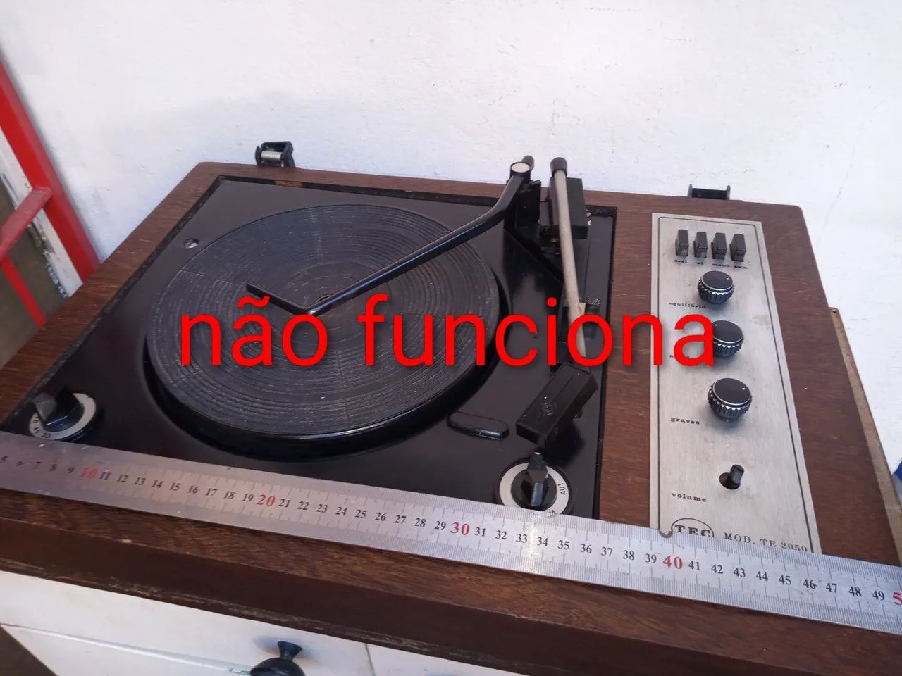 Toca disco antigo não funciona 