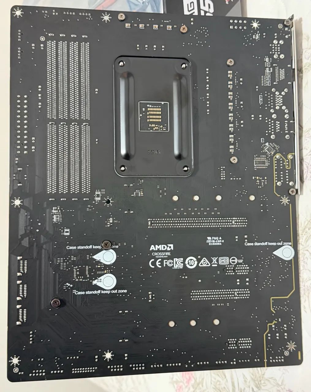 Placa Mãe MSI MAG B550 Tomahawk - Foto 3