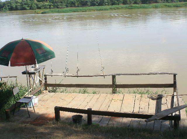 Rancho/pousada para lazer e pescaria, as margens do Rio São Francisco, 3 quartos, uma suit - Foto 12