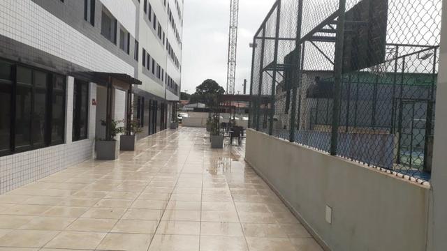 Prédio localizado a 100 m da Avenida Fernandes Lima Enfrente ao Quartel - Foto 4