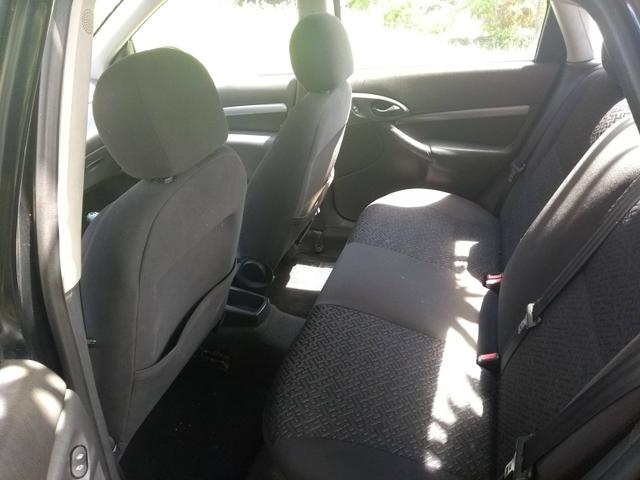 Ford Focus Sedan - Foto 6