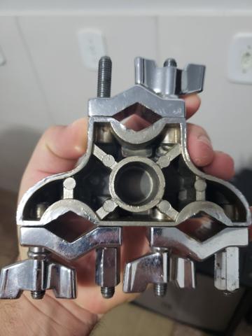 Clamp Gibraltar SC-4429 com 3 Conexões Multiuso para Holders, Extensores e Acessórios - Foto 3