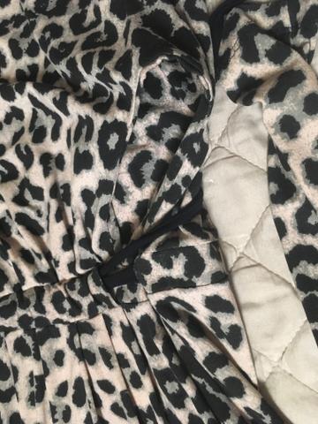 Vestido estampa onça - Foto 4