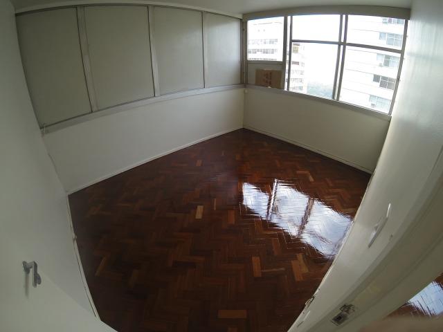 3 Quartos - Botafogo - Vista p/ Cristo e Pão de Açúcar - Andar alto - Foto 6