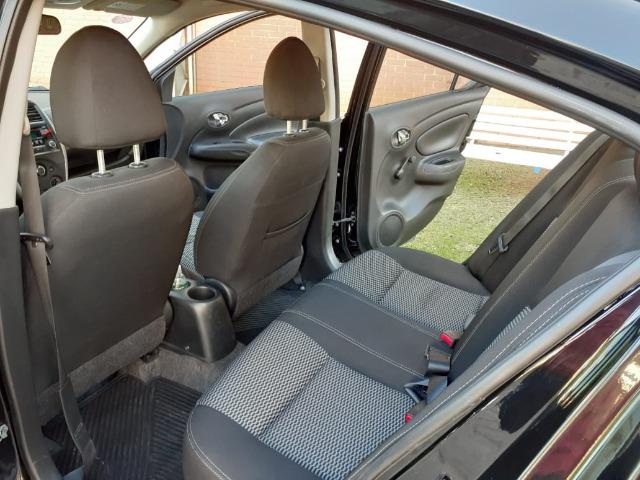 Nissan Versa 1.6 SV manual - estado de novo - Foto 7