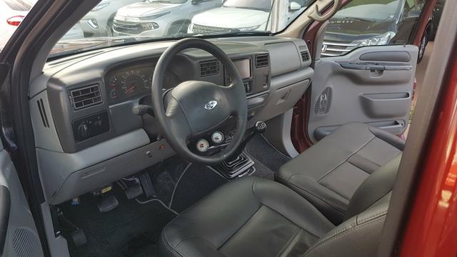 F 250 xlt l 4.2 6CC 180 2004 - Foto 6