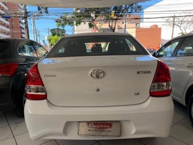 Etios 1.5 - Foto 2