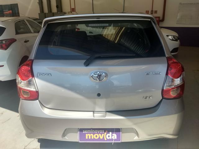 Toyota Etios X 1.3 2018 - Foto 2
