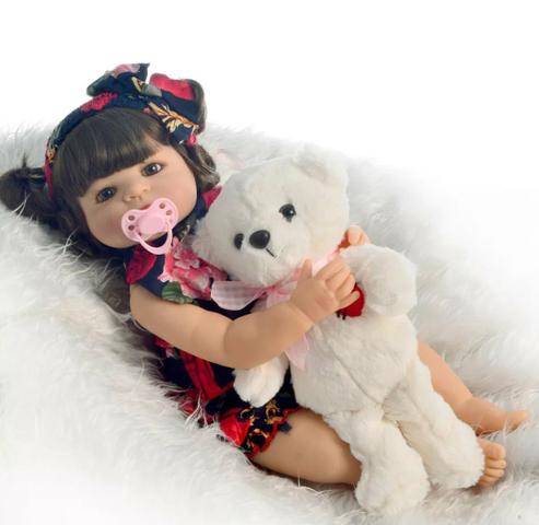Bebê reborn 100 silicone