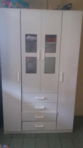 Vendo guarda roupa motivo viajem 100reais - Foto 4